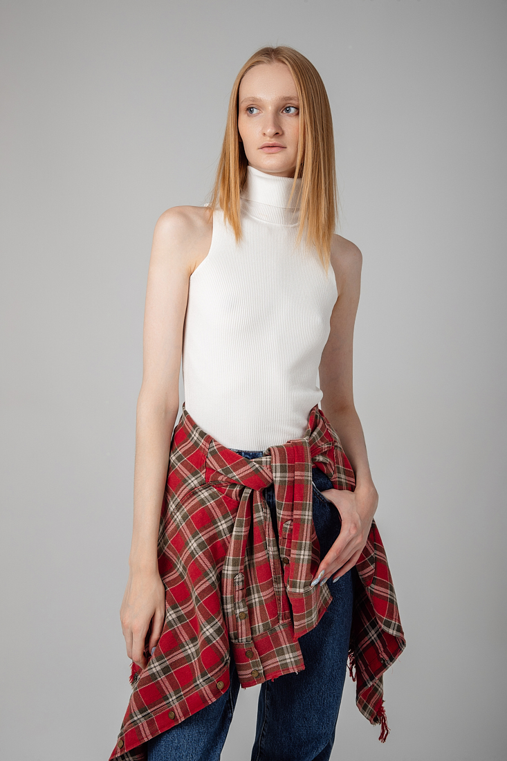 Топ с воротником