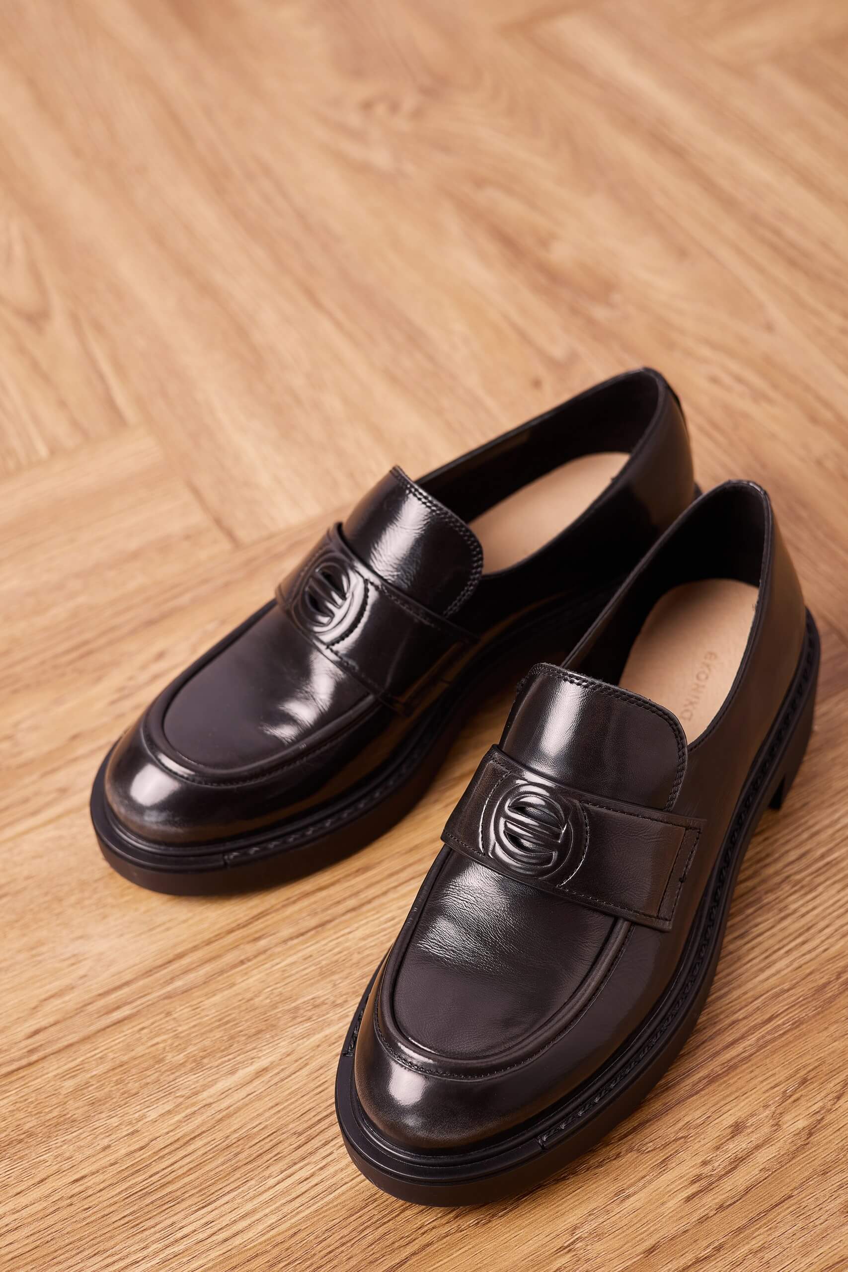 Полуботинки