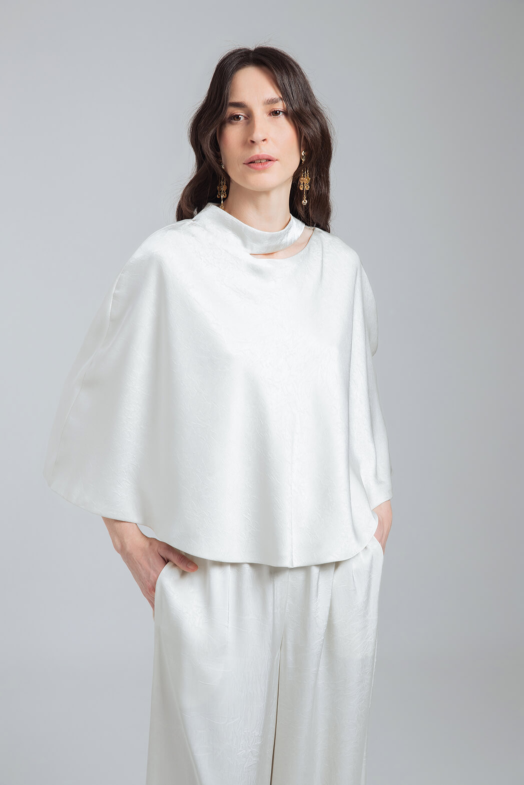 Блузка-кейп